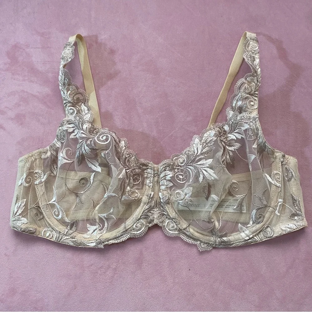 SOMA Sensuous Lace Underwire Unlined Embroidered Bra 36C Floral Embellished